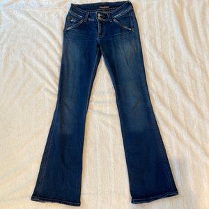 Awesome jeans. Proper denim weight - worn perfectly. Size 27.
